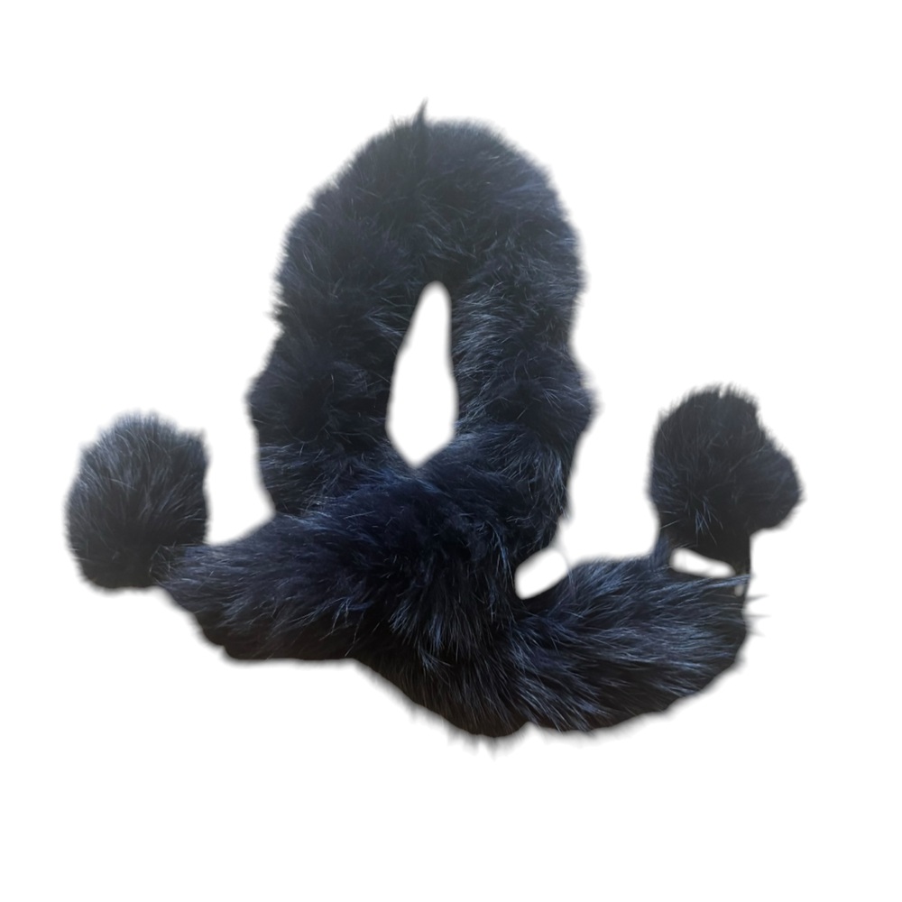 Real fox fur scarf in excellent condition.